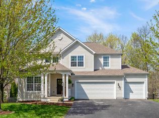 3163 Autumn Applause Dr, Lewis Center, OH 43035