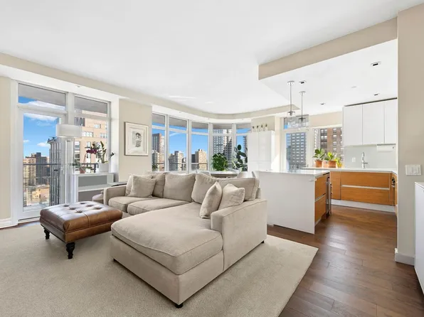 555 West 59th Street image 1 of 19