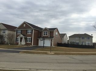 524 Cardinal Ave, Oswego, IL 60543