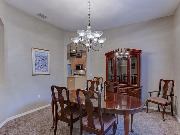 5th image of 10235 Waterside Oaks Dr