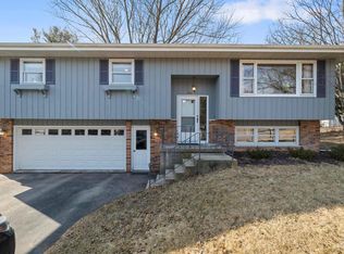125 Jill Ct, Oregon, WI 53575