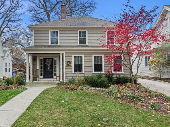 847 East Lake Forest AVENUE, Whitefish Bay, WI 53217