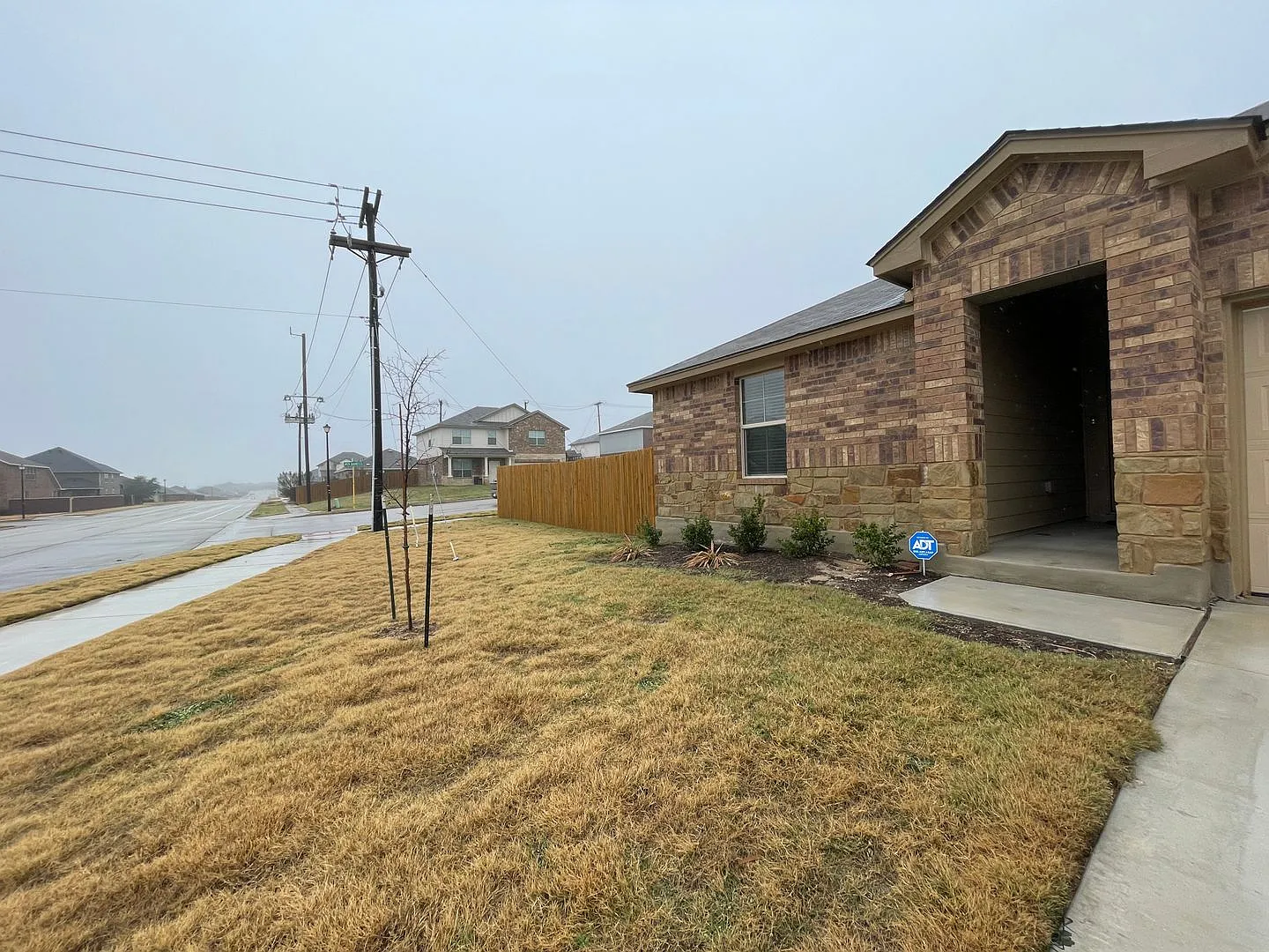 3-Bedroom House for Rent in Killeen — Photo 3