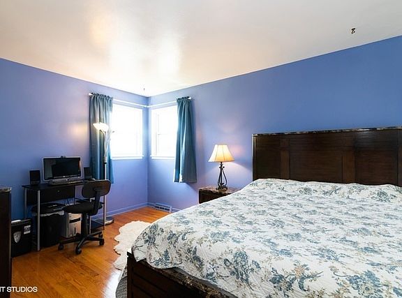 5th image of 8409 W Roseview Dr