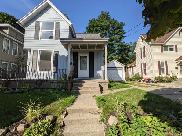 15 Grand Ave NE, Grand Rapids, MI 49503