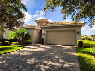1340 Andalucia Way, Naples, FL 34105