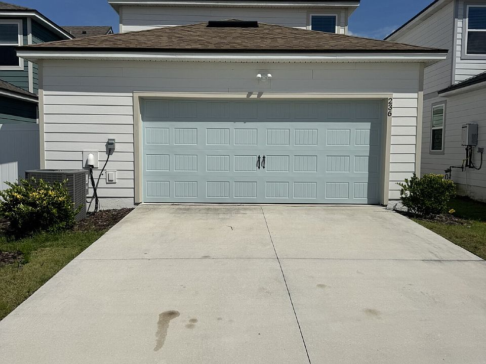 1st image of 236 Hawthorn Park Cir