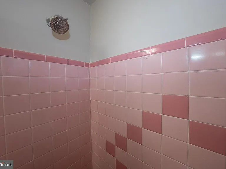 130 Ivy Ct — Photo 38