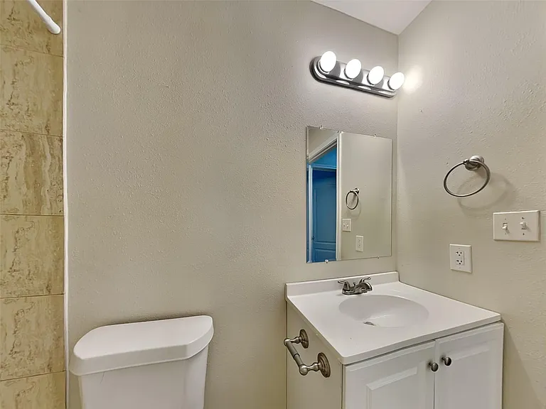 18011 Kinsale Valley Ln — Photo 17