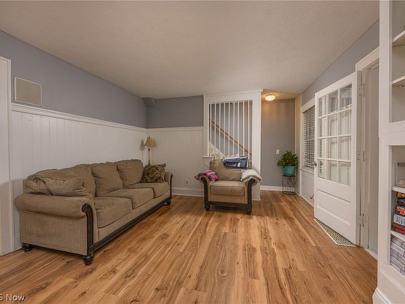 4th image of 633 McKinley Ave SE