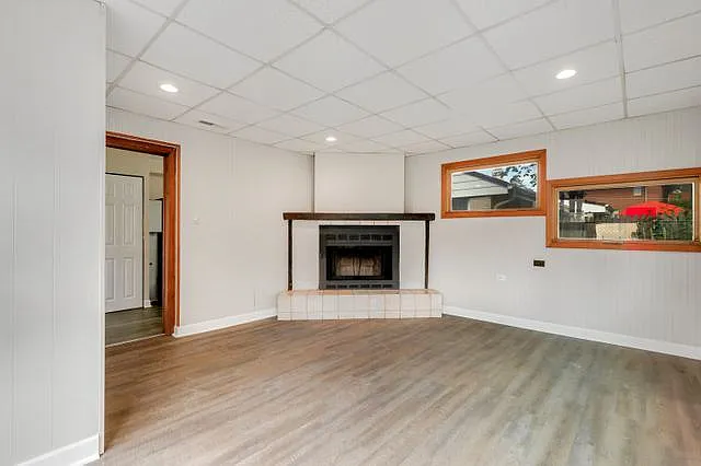 2821 Dempster St — Photo 8