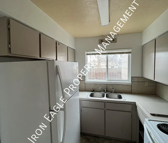 609 E Florida Ave #609 — Photo 3