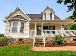 3930 White Tail Ln, Vale, NC 28168