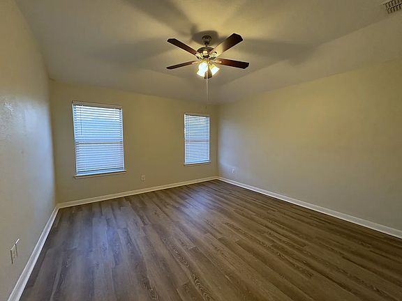 3rd image of 117 Morningstar Ln