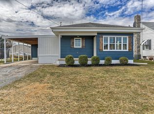 560 Oxford Ave, Hanover, PA 17331