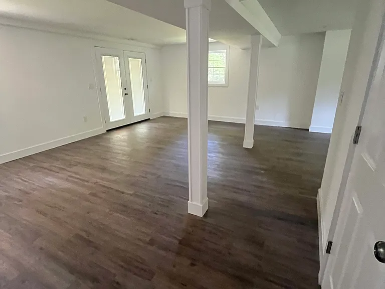 751 W Avon Rd — Photo 29
