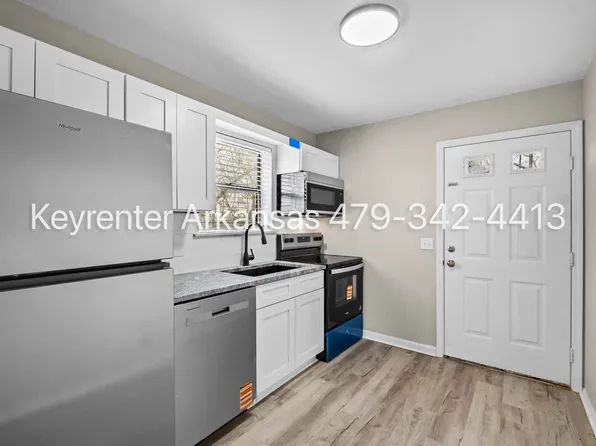 Stadium Heights, 1030 W Rochier St APT 8, Fayetteville, AR 72701