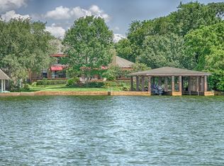 213 Dawns Edge Dr, Montgomery, TX 77356