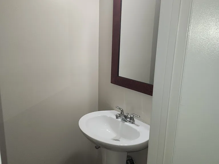 1025 Oaklyn Ct #1025 — Photo 8