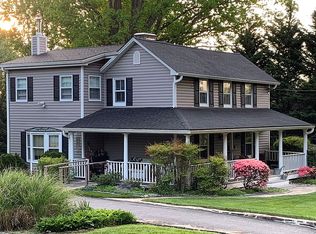 606 Sherwood Rd, Cockeysville, MD 21030