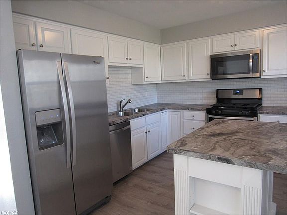 5th image of 5616 Yorktown Ln
