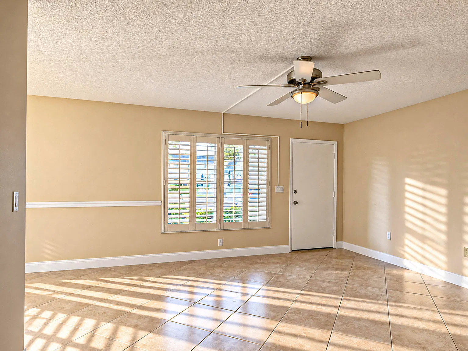 2 bed, 2.0 bath, 1000 sqft, $1,800 — Photo 3