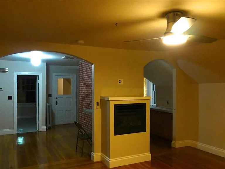 283 Norwood Ave — Photo 6