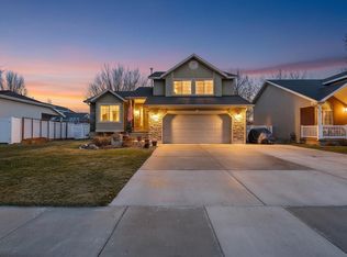 195 E 2325 S, Clearfield, UT 84015
