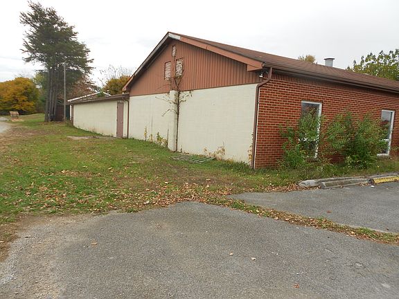2nd image of 701 South Dixie Highway