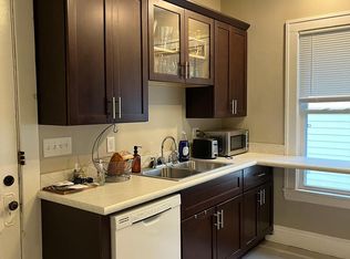 12949 Cedar Rd #2, Cleveland, OH 44118