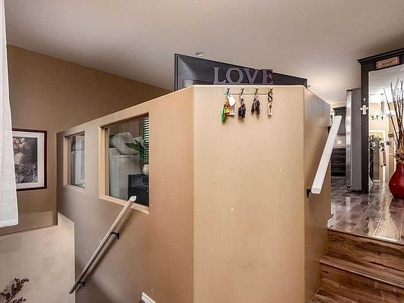 4th image of 1314 E 47a Ave
