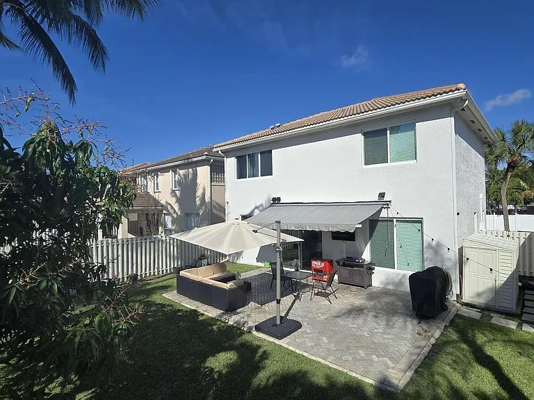6878 NW 33rd St — Photo 28