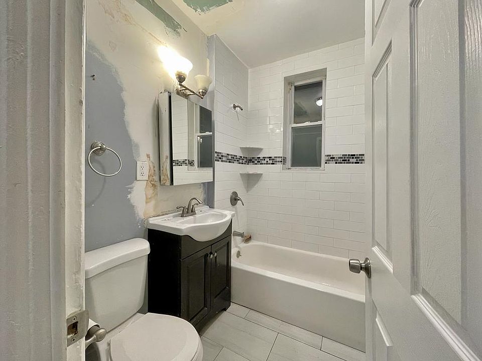 2nd image of 6700 Park Ave #15A