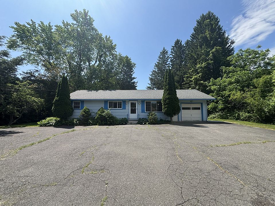 1st image of 39 Huntington Rd