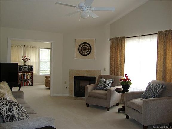 4th image of 1406 Deermouse Way