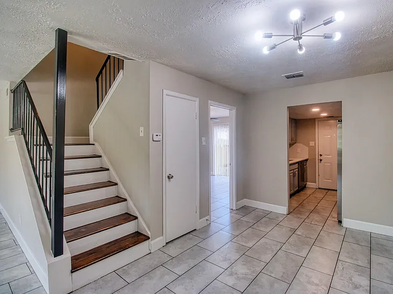 6393 S Briar Bayou Dr — Photo 8