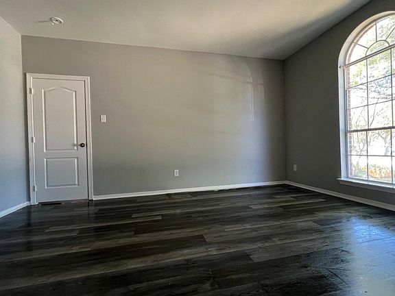 4th image of 23607 Mesquite Trail Ln