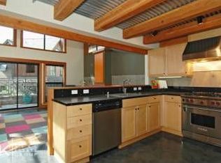 305 NE 75th St, Seattle, WA 98115