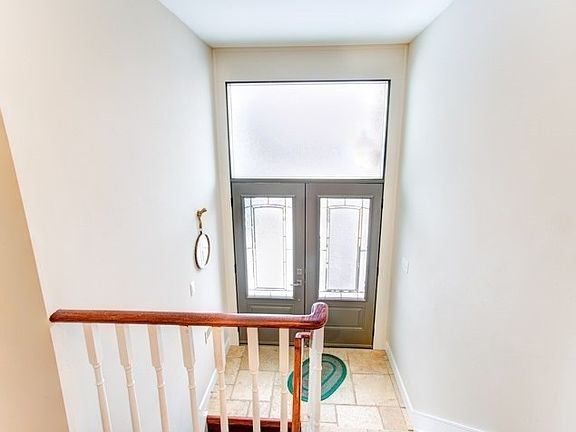 3rd image of 104 Armitage Dr