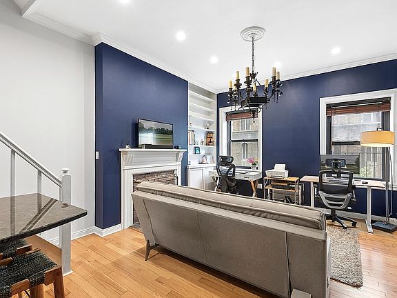 4th image of 407 W 40th St APT 5A