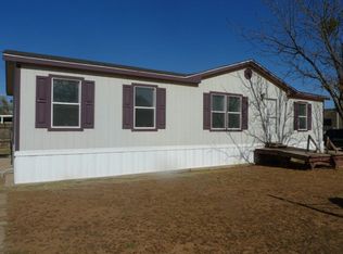 2121 Avenue J, Tahoka, TX 79373