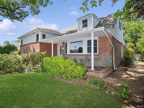 3rd image of 485 Gifford Avenue