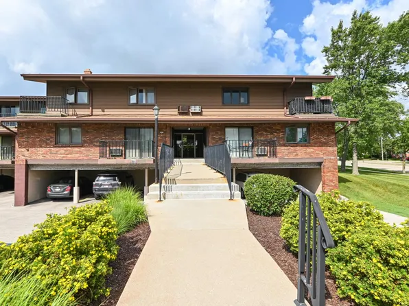 3915 South 84th STREET #7, Greenfield, WI 53228
