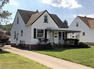 4211 Grantwood Dr, Parma, OH 44134