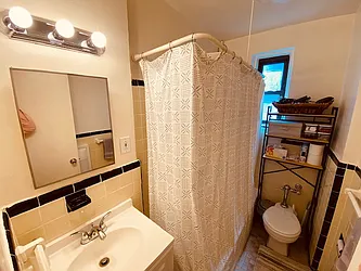 Rented by Silverstein Collection LLC 