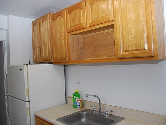 5th image of 14915 79th Ave
