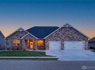 945 Rosenthal Dr, Troy, OH