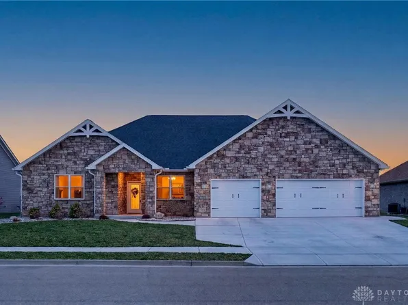 945 Rosenthal Dr, Troy, OH 45373