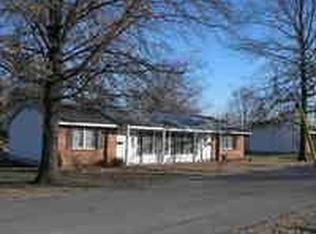 404 Washington St, Carterville, IL 62918