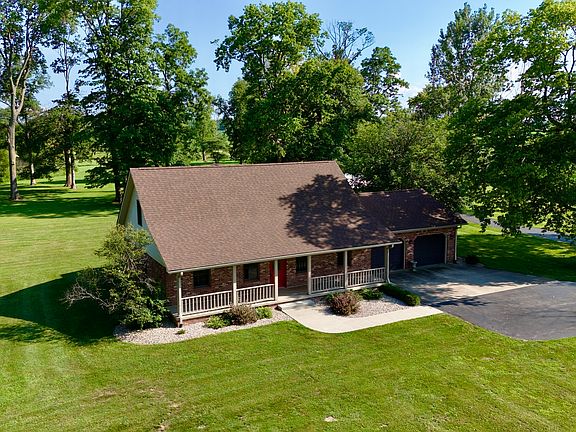 4th image of 3105 E State Road 44